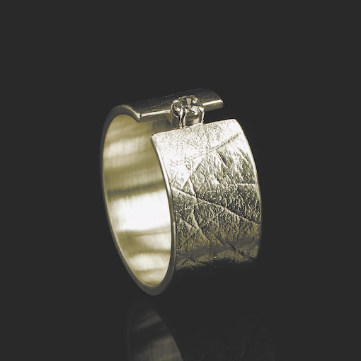 Gouden ring met vingerafdruk en chaoten met zikronia steen van 2mm