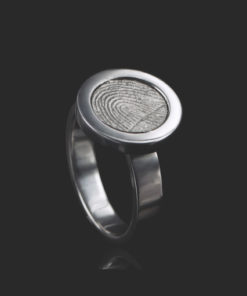 Zilveren ring met ronde vingerafdruk en 5 zirkonia stenen