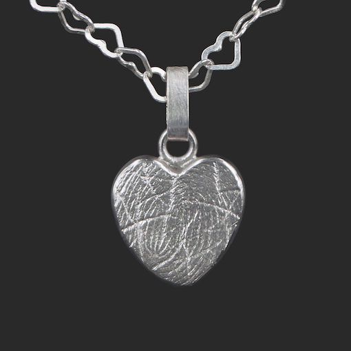 Zilveren hartvormige hanger met vingerafdruk
